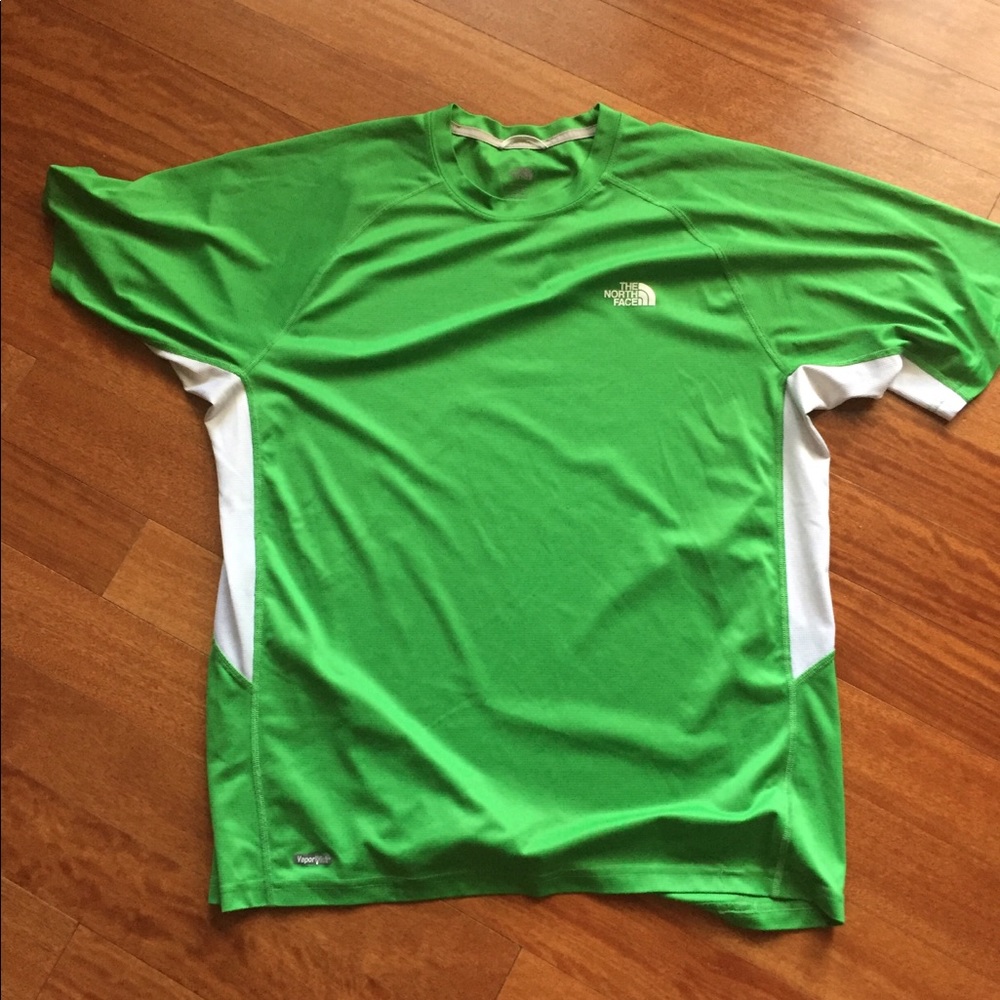 Men’s north face athletic tee